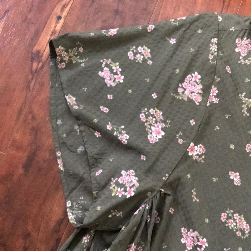 Lucky Brand kimono sleeve blouse - Picture 3 of 6